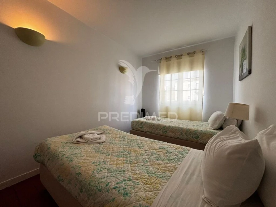 Apartamento T2 para Venda em Quarteira Foto 18