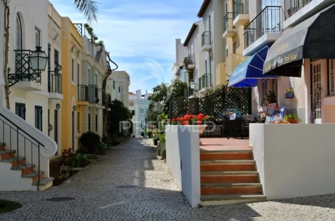 Apartamento T2 para Venda em Quarteira Foto 6