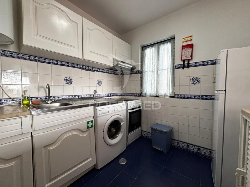 Apartamento T2 para Venda em Quarteira Foto 17