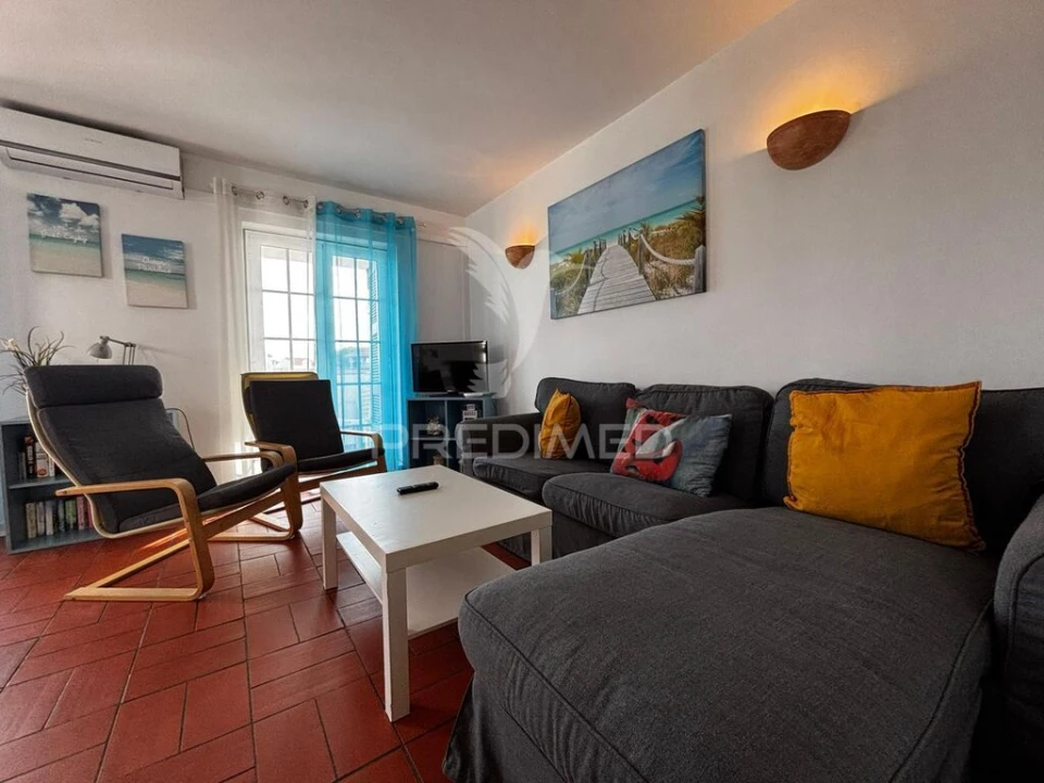 Apartamento T2 para Venda em Quarteira Foto 11