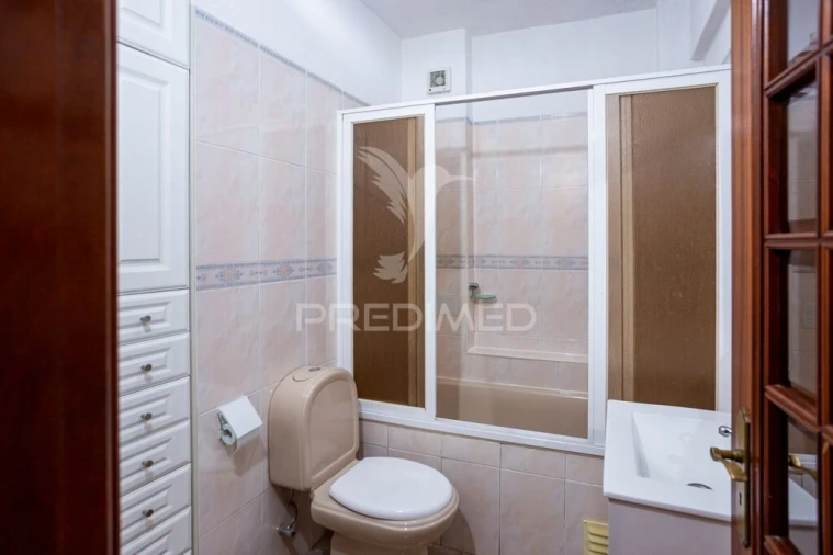 Apartamento T2 para Venda em Amora Foto 10