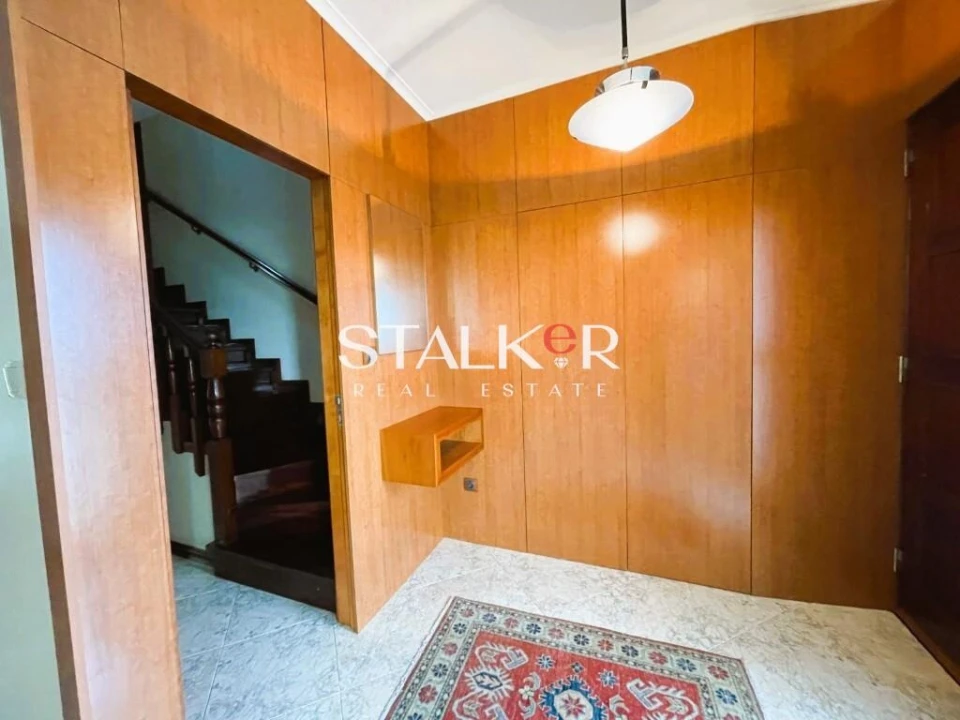 Moradia T4 para Venda em Madalena Foto 1