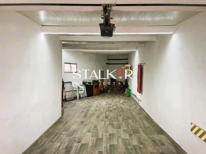 Moradia T4 para Venda em Madalena Foto 27