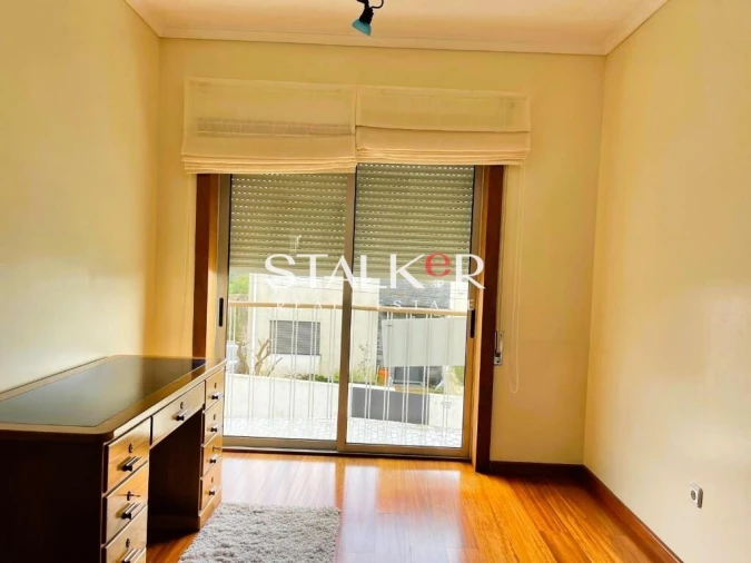 Moradia T4 para Venda em Madalena Foto 15