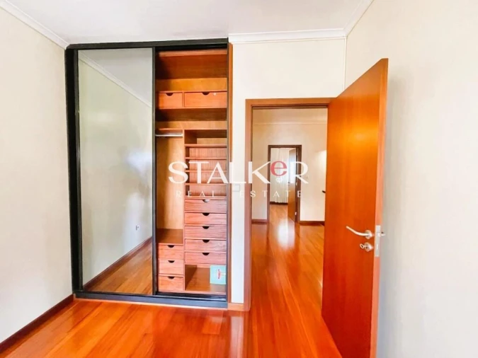 Moradia T4 para Venda em Madalena Foto 14