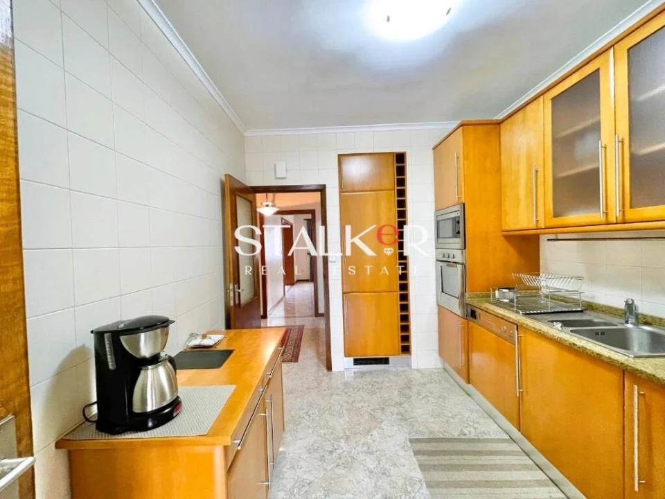 Moradia T4 para Venda em Madalena Foto 10