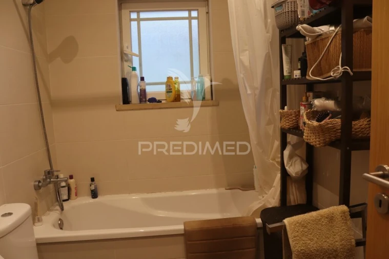 Moradia T4 para Venda em Quinta do Conde Foto 11