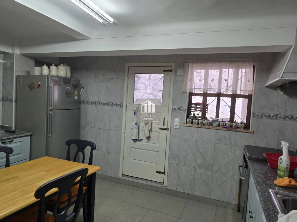 Moradia T4 para Venda em Charneca de Caparica e Sobreda Foto 20