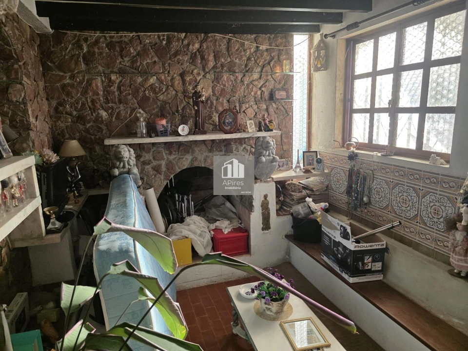 Moradia T4 para Venda em Charneca de Caparica e Sobreda Foto 16