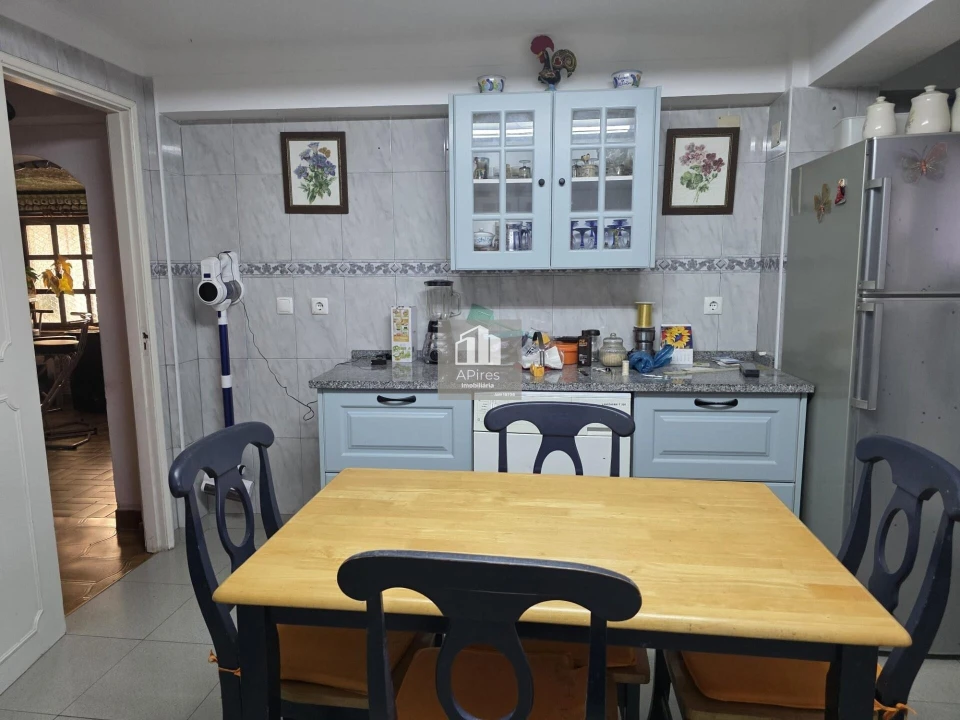Moradia T4 para Venda em Charneca de Caparica e Sobreda Foto 19