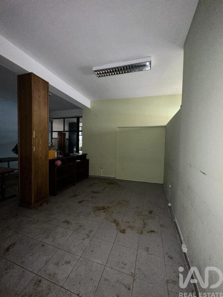 Loja para Venda em Peso da Régua e Godim Foto 15