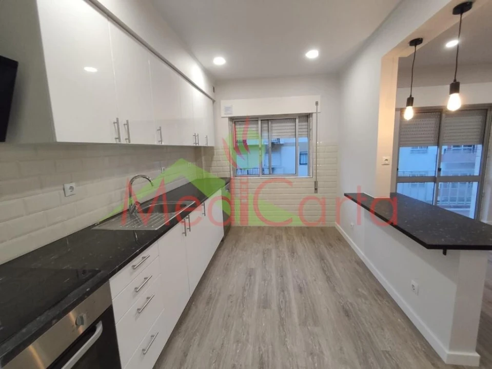 Apartamento T1 para Venda em Cartaxo e Vale da Pinta Foto 5