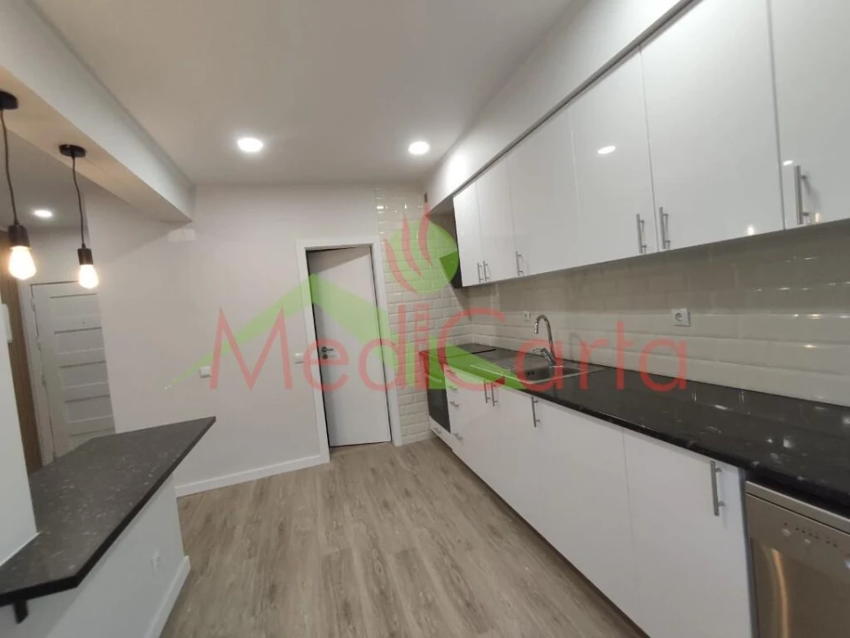 Apartamento T1 para Venda em Cartaxo e Vale da Pinta Foto 7