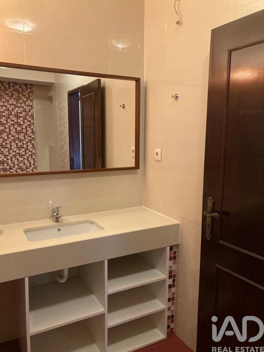 Apartamento T3 para Arrendamento em Palmela Foto 7