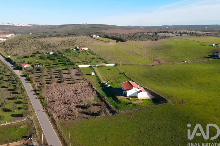 Quinta T4 para Venda em Nossa Senhora da Expectação Foto 8