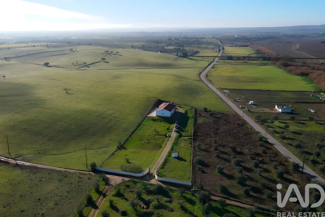 Quinta T4 para Venda em Nossa Senhora da Expectação Foto 7
