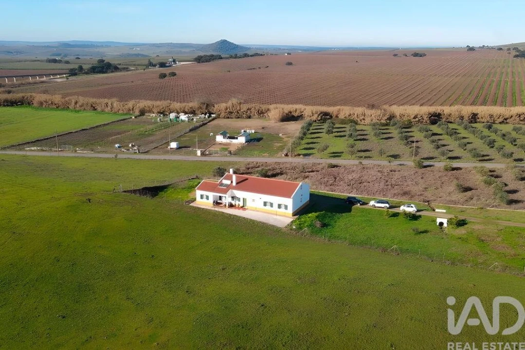 Quinta T4 para Venda em Nossa Senhora da Expectação Foto 6