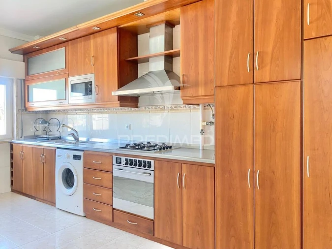 Apartamento T3 para Venda em Santa Iria de Azoia, São João da Talha e Bobadela Foto 3