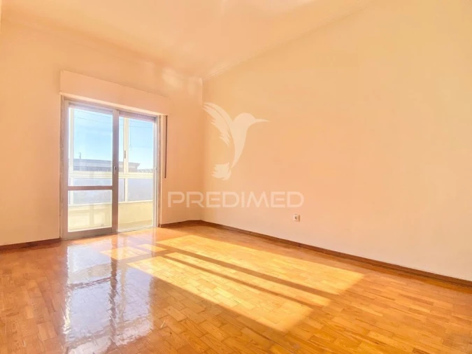 Apartamento T3 para Venda em Santa Iria de Azoia, São João da Talha e Bobadela Foto 5