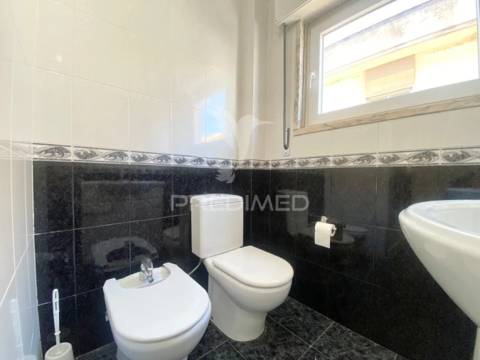 Apartamento T3 para Venda em Santa Iria de Azoia, São João da Talha e Bobadela Foto 18