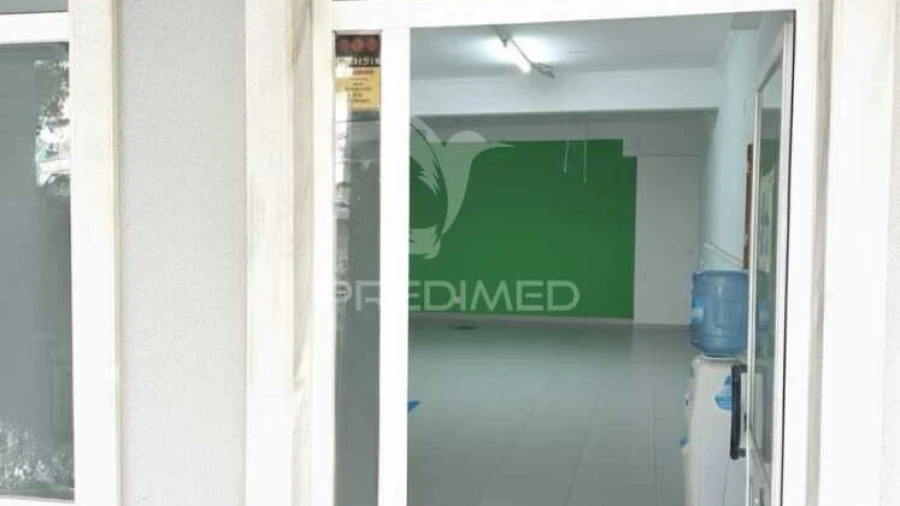 Loja para Arrendamento em Falagueira-Venda Nova