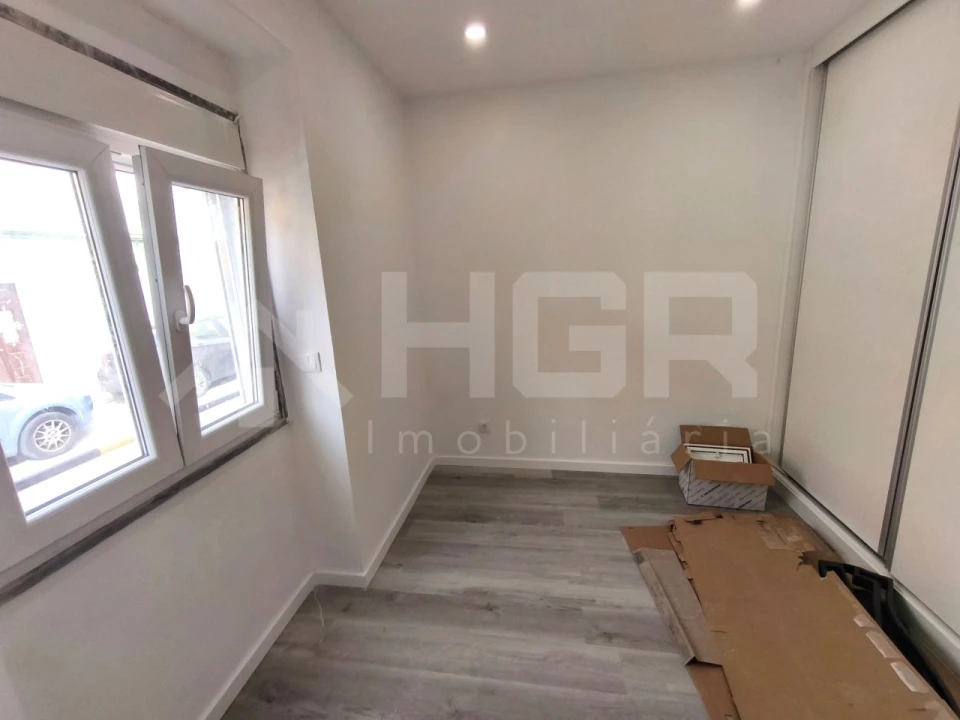 Moradia T2 para Venda em Baixa da Banheira e Vale da Amoreira Foto 8