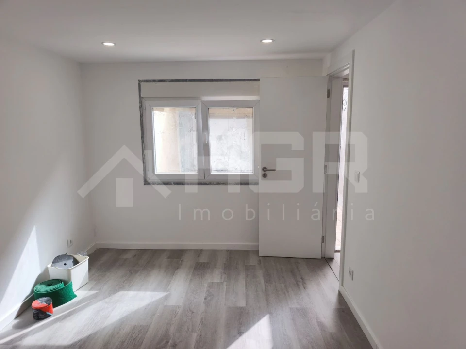 Moradia T2 para Venda em Baixa da Banheira e Vale da Amoreira Foto 19