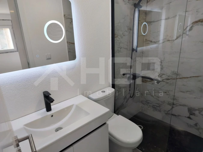 Moradia T2 para Venda em Baixa da Banheira e Vale da Amoreira Foto 17