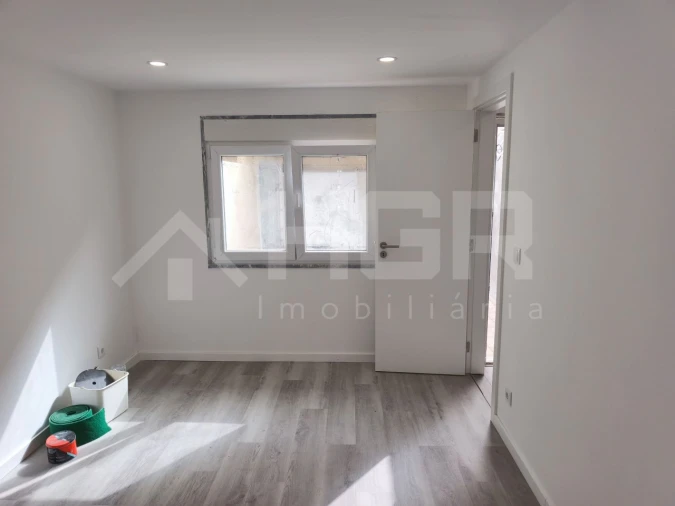 Moradia T2 para Venda em Baixa da Banheira e Vale da Amoreira Foto 19