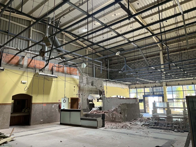 Armazém para Venda em Vialonga Foto 7