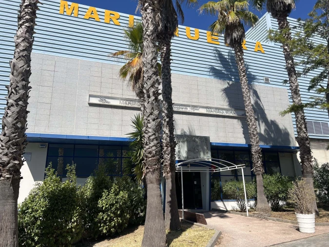 Armazém para Venda em Vialonga Foto 1