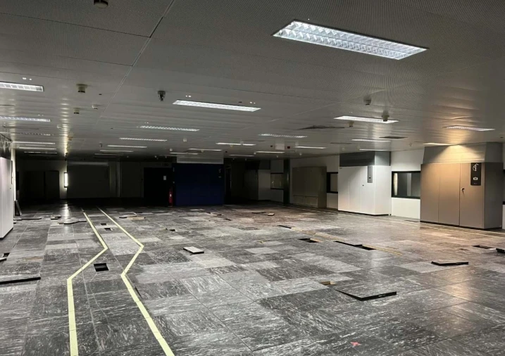 Armazém para Venda em Carnaxide e Queijas Foto 3