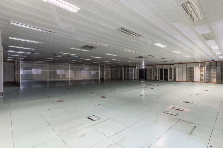 Armazém para Venda em Carnaxide e Queijas Foto 11