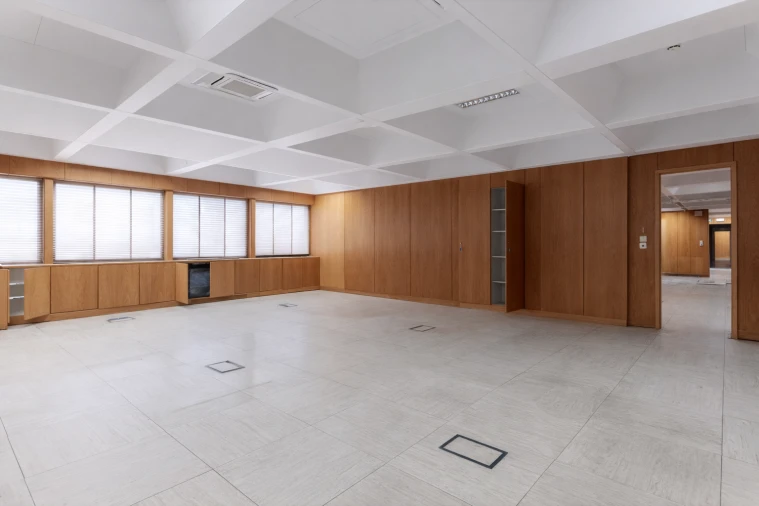 Armazém para Venda em Carnaxide e Queijas Foto 4