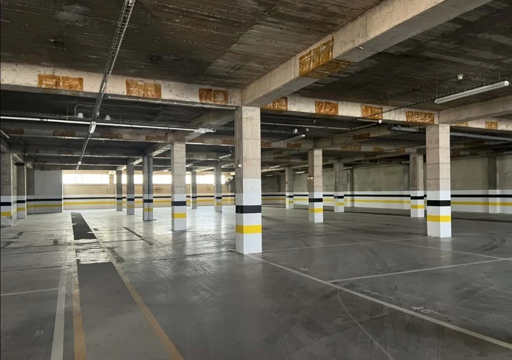 Armazém para Venda em Carnaxide e Queijas Foto 8