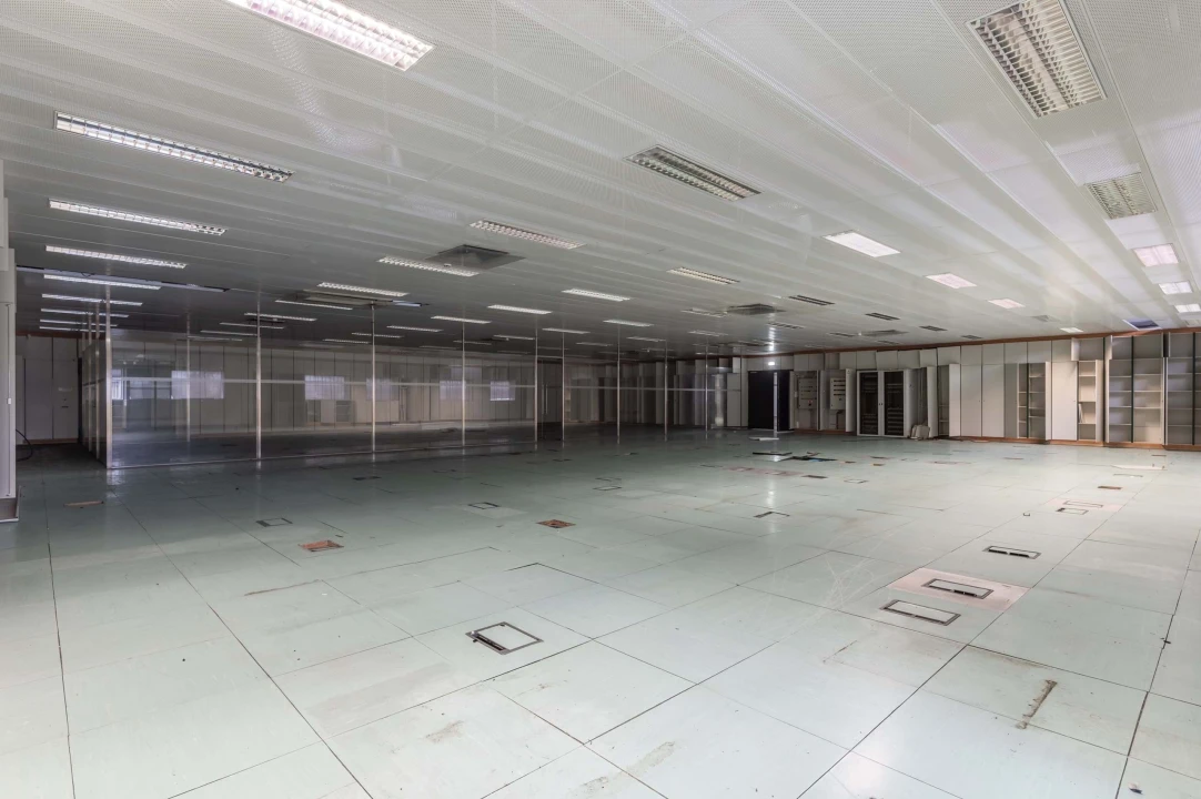 Armazém para Venda em Carnaxide e Queijas Foto 11