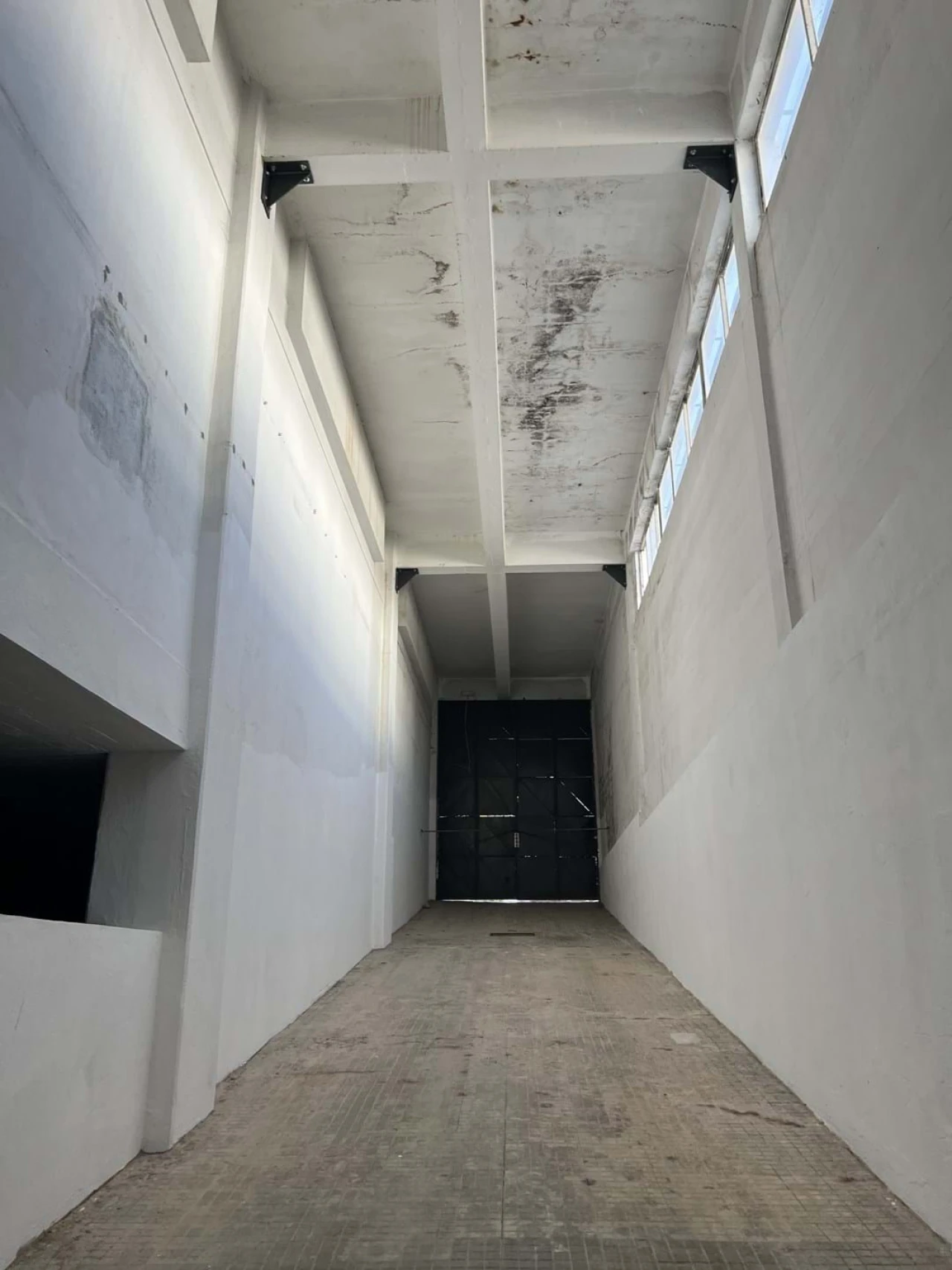 Armazém para Venda em Sacavém e Prior Velho Foto 23