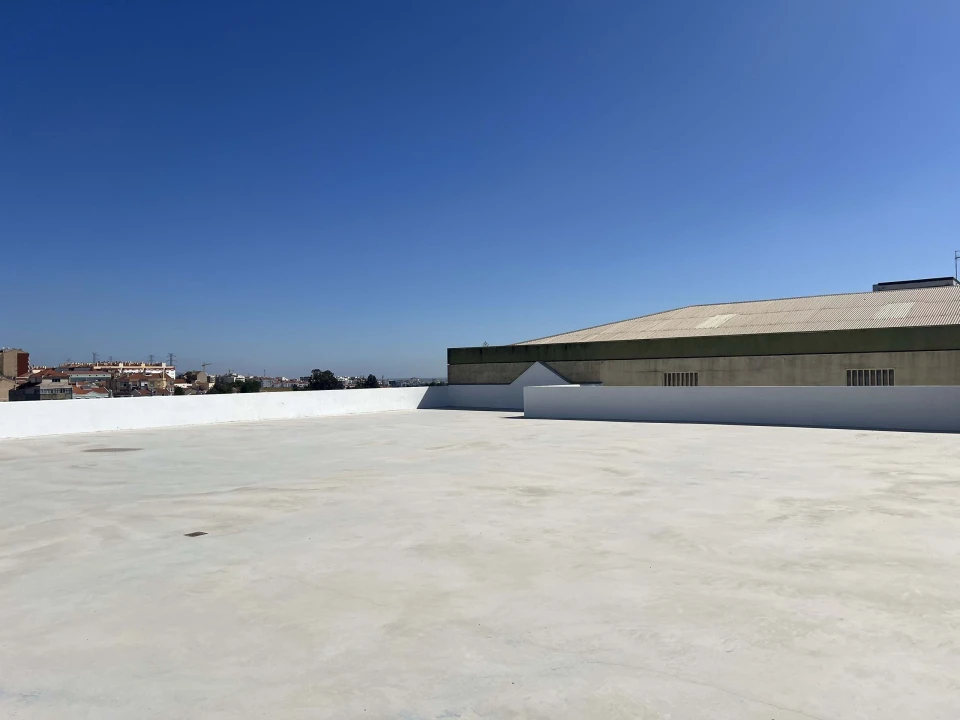 Armazém para Venda em Sacavém e Prior Velho Foto 28