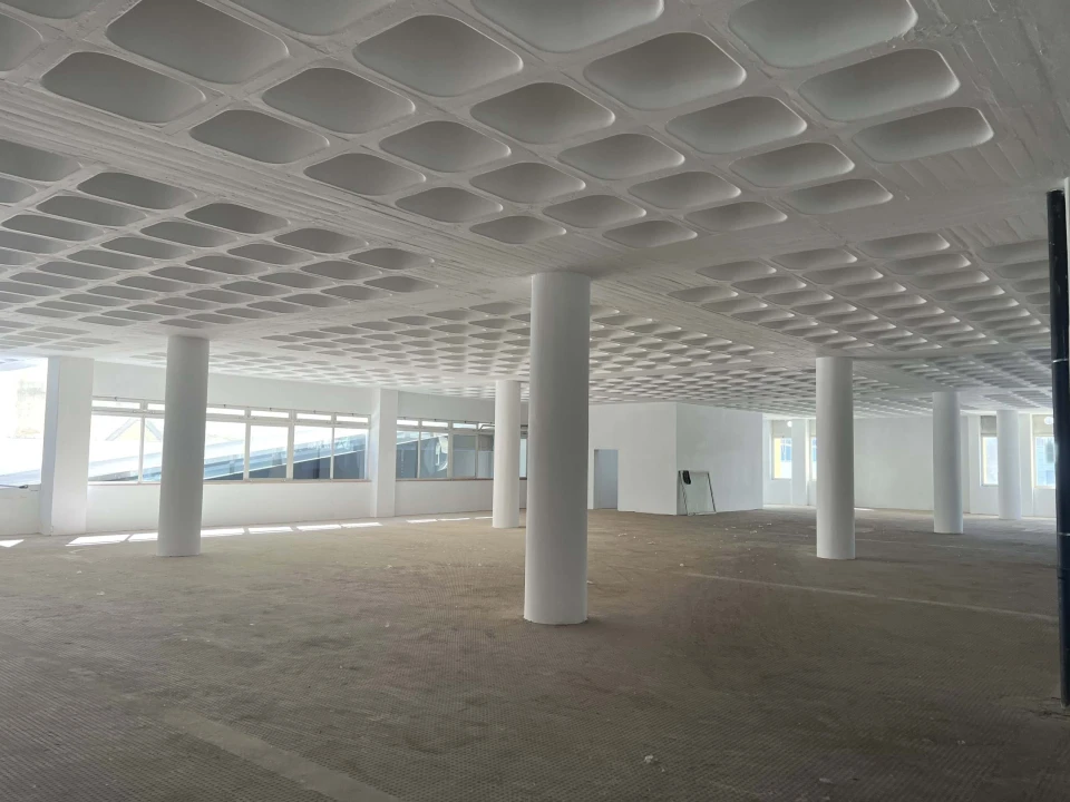 Armazém para Venda em Sacavém e Prior Velho Foto 11