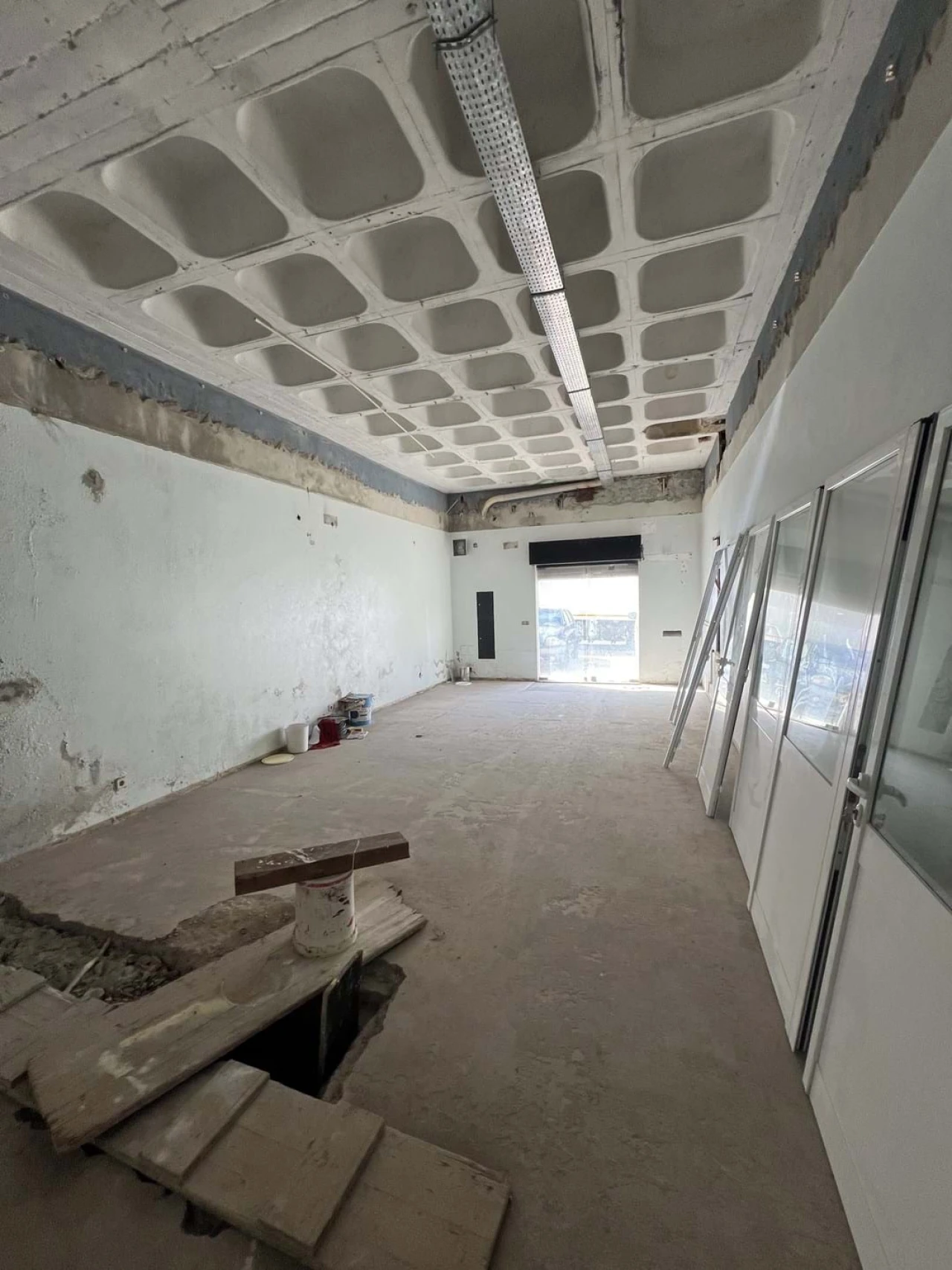 Armazém para Venda em Sacavém e Prior Velho Foto 24