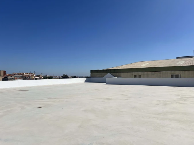 Armazém para Venda em Sacavém e Prior Velho Foto 28