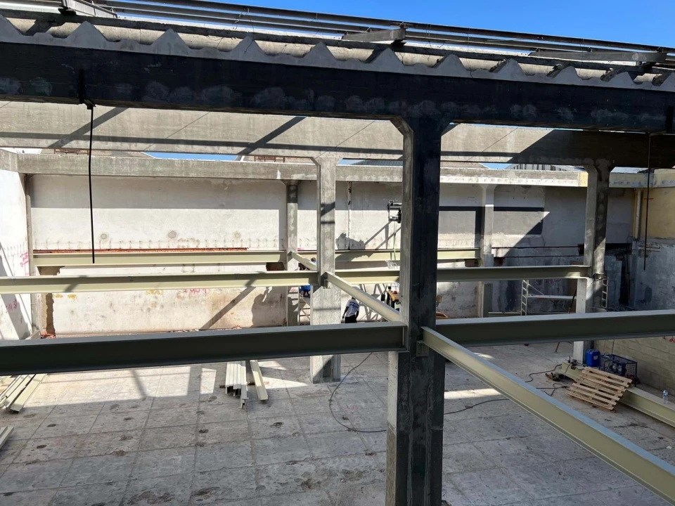 Armazém para Venda em Sacavém e Prior Velho Foto 9