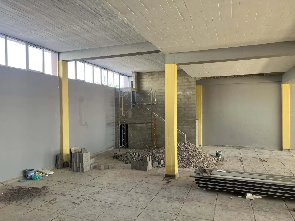 Armazém para Venda em Sacavém e Prior Velho Foto 6