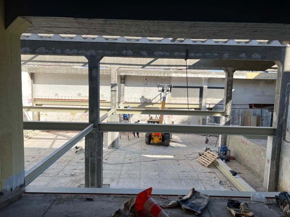 Armazém para Venda em Sacavém e Prior Velho Foto 7