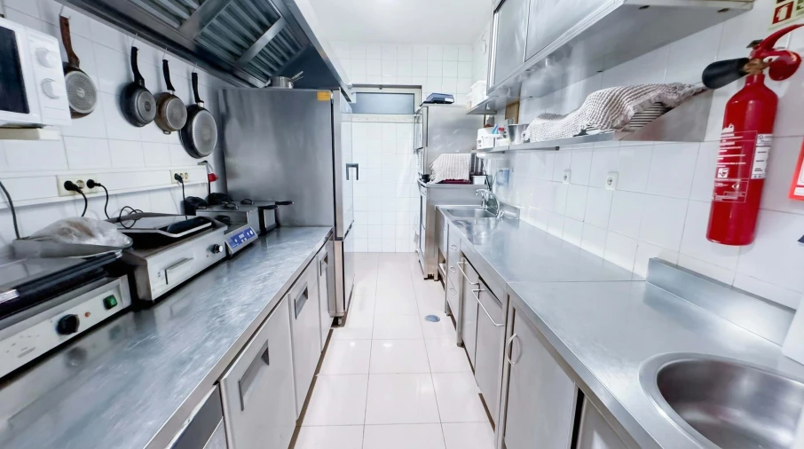 Negócio para Venda em Ferreiras Foto 20