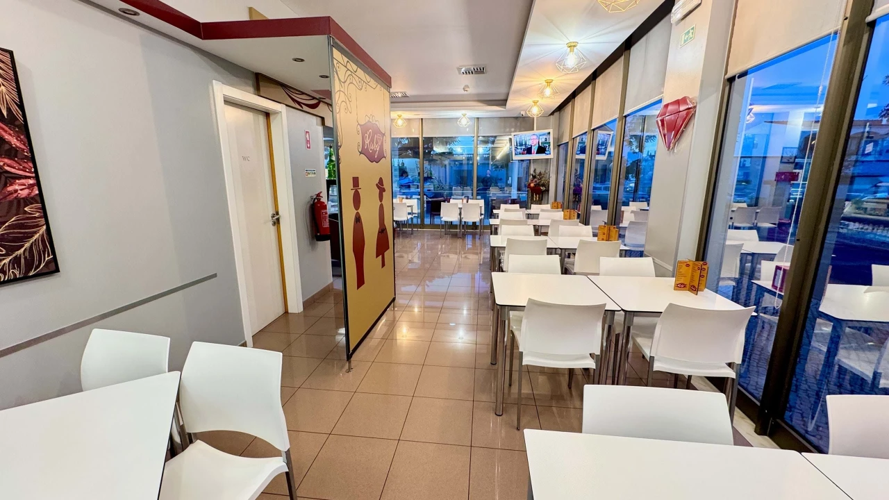 Negócio para Venda em Ferreiras Foto 21