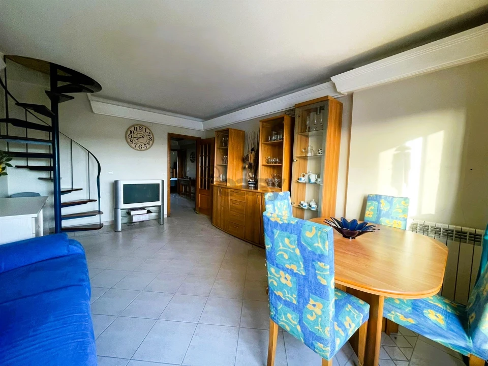 Apartamento T2 para Venda em Barcarena Foto 6