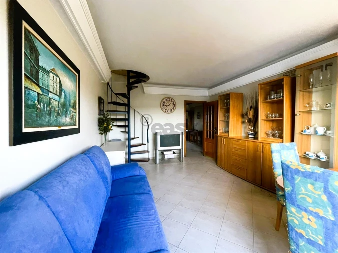 Apartamento T2 para Venda em Barcarena Foto 4