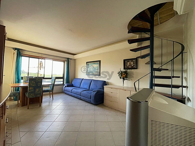 Apartamento T2 para Venda em Barcarena Foto 3