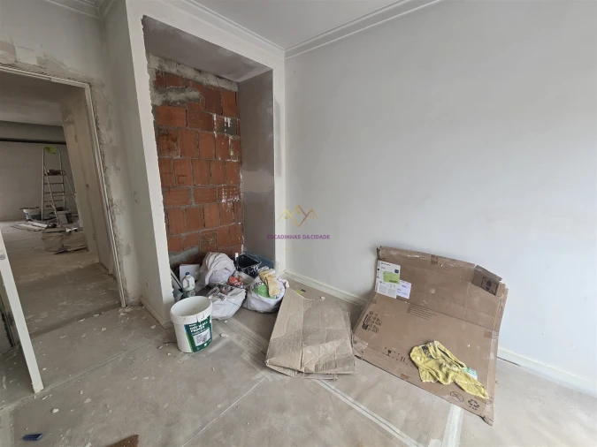 Apartamento T2 para Venda em Carcavelos e Parede Foto 15